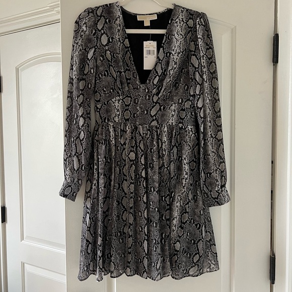 Michael Kors dress - Picture 2 of 4